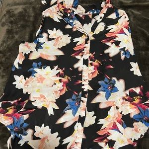 Floral button up blouse size XL